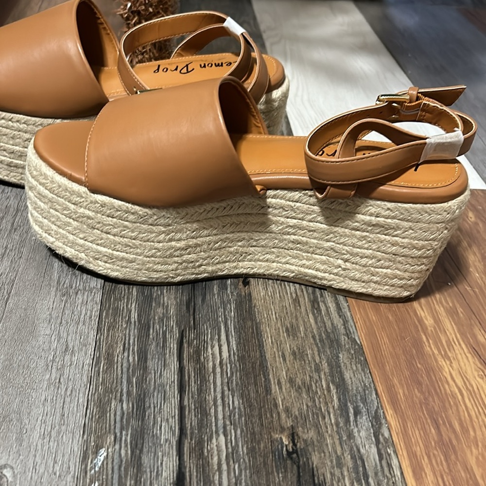 💋💋NEW LEMON DROP PLATFORMS - Picture 8 of 11